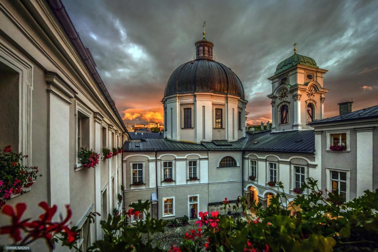 Gaestehaus Im Priesterseminar Salzburg Hotel Bagian luar foto